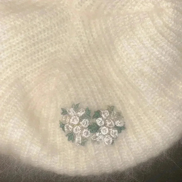 Floral Angora Beret - Picture 2 of 5